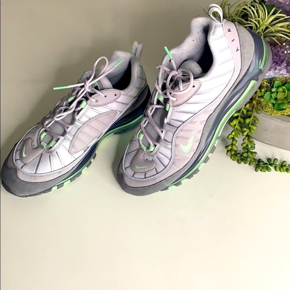 Nike Air Max 98 Sneakers Men’s 11.5 Vast Grey/Fresh Mint-Atmosphere Grey